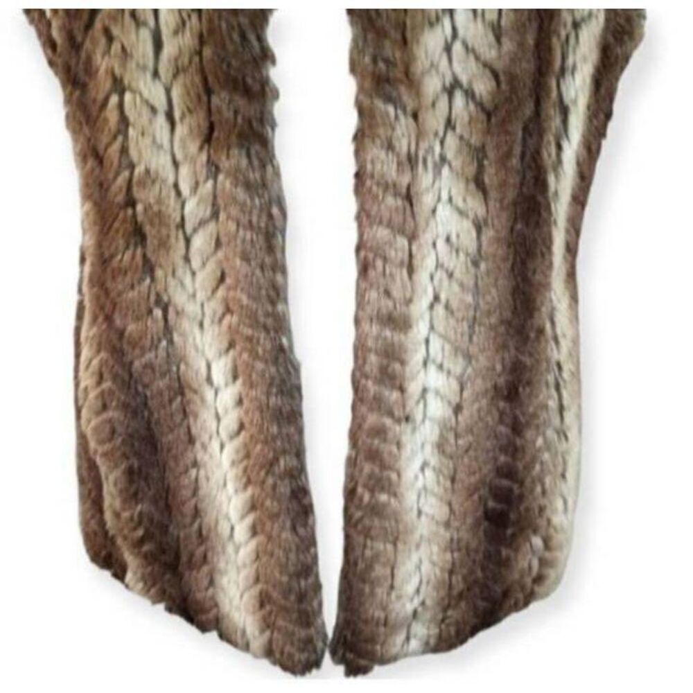 LIZ CLAIBORNE FAUX FUR VEST SZ.SP EUC. - Picture 4 of 8